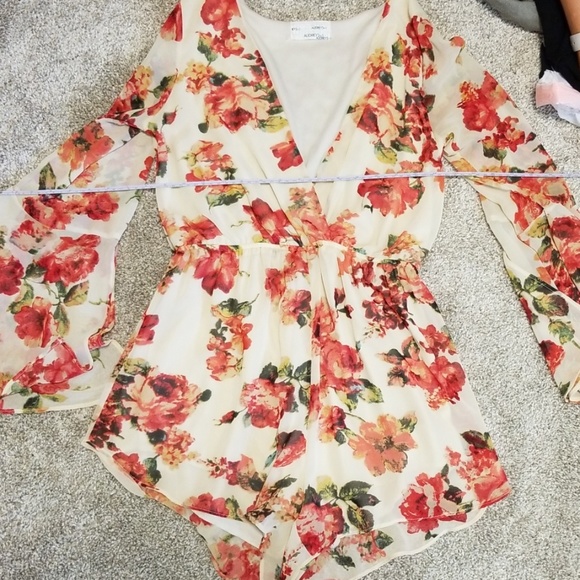 Romper bell sleeve - Picture 3 of 5